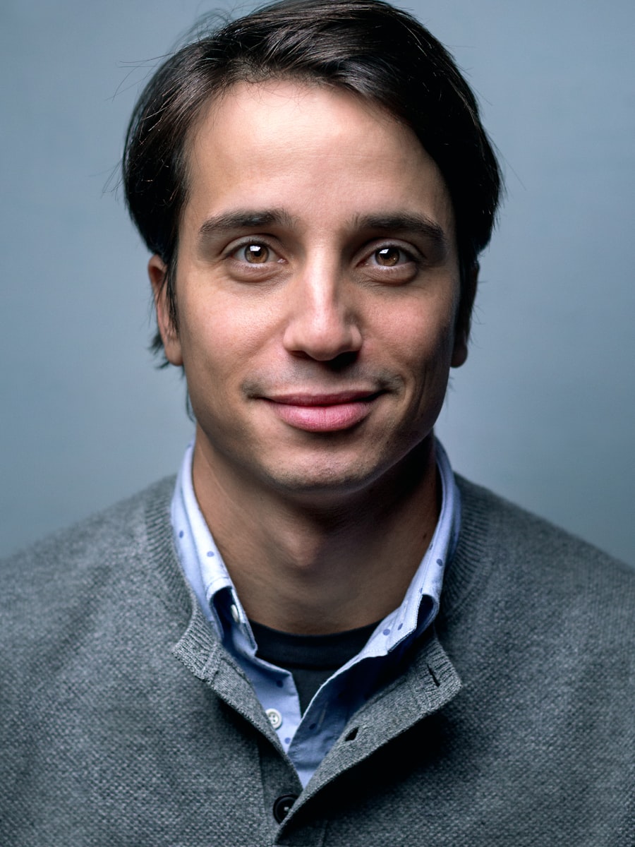 Lider logistico en retrato corporativo